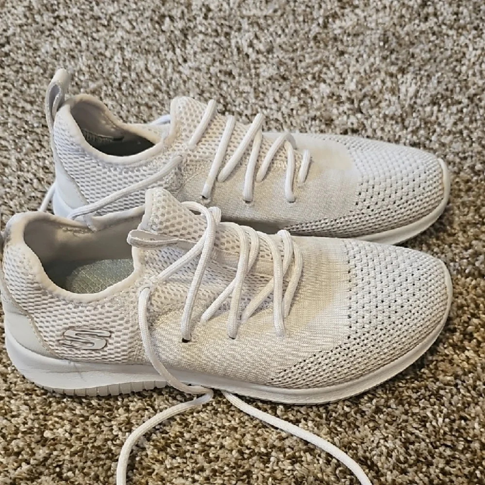 Skechers White Knit Athletic Shoes - Picture 1 of 1
